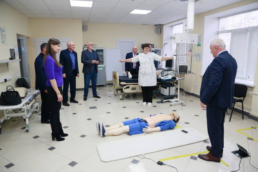 Сотрудников НИУ «БелГУ» обучают правилам оказания первой помощи События НИУ «БелГУ» сотрудников ниу «белгу» обучают правилам оказания первой помощи