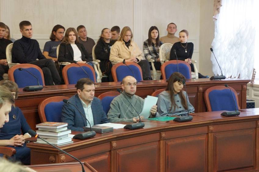 «Карамзинские чтения» прошли в НИУ «БелГУ» События НИУ «БелГУ» «карамзинские чтения» прошли в ниу «белгу»