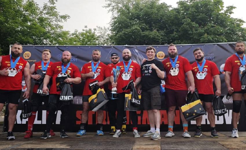 Победителем всероссийских соревнований по стронгмену стал выпускник НИУ «БелГУ»  События НИУ «БелГУ» победителем всероссийских соревнований по стронгмену стал выпускник ниу «белгу»