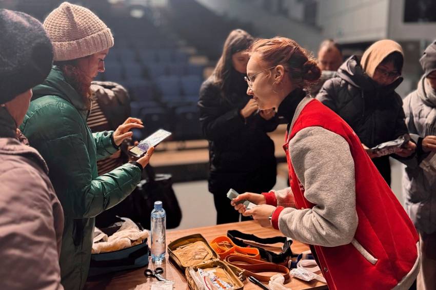 Студенты-медики НИУ «БелГУ» проводят для белгородцев мастер-классы по оказанию доврачебной помощи События НИУ «БелГУ» студенты-медики ниу «белгу» проводят для белгородцев мастер-классы по оказанию доврачебной помощи