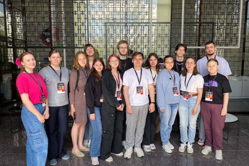 Студенты института фармации, химии и биологии НИУ «БелГУ» посетили Инновационный центр «Бирюч»  События НИУ «БелГУ» студенты института фармации, химии и биологии ниу «белгу» посетили инновационный центр «бирюч»