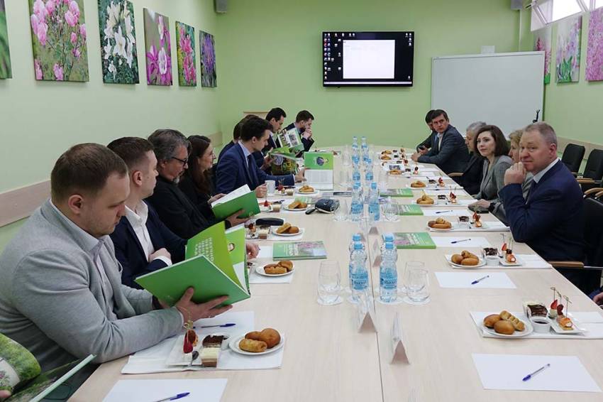 НИУ «БелГУ» посетила делегация во главе с помощником вице-премьера РФ События НИУ «БелГУ» ниу «белгу» посетила делегация во главе с помощником вице-премьера рф