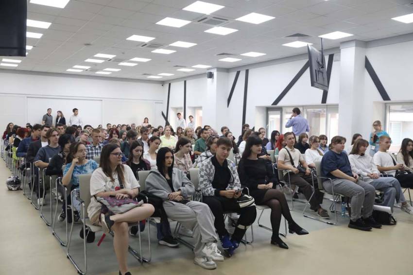Выборы и роль молодёжи в избирательной системе обсудили в НИУ «БелГУ» События НИУ «БелГУ» выборы и роль молодёжи в избирательной системе обсудили в ниу «белгу»