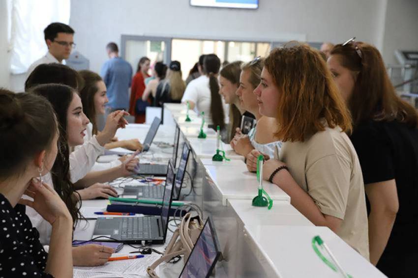 Часть абитуриентов НИУ «БелГУ» смогут сразу выбрать будущую профессию и место работы События НИУ «БелГУ» часть абитуриентов ниу «белгу» смогут сразу выбрать будущую профессию и место работы