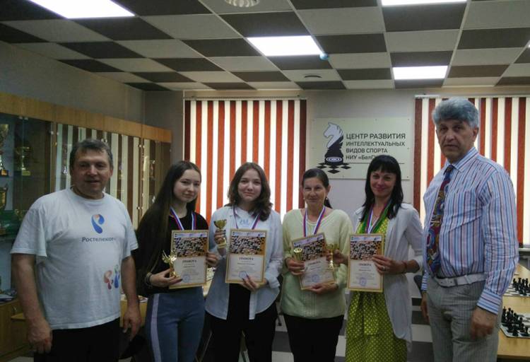 В НИУ «БелГУ» завершился межрегиональный турнир по рэндзю События НИУ «БелГУ» в ниу «белгу» завершился межрегиональный турнир по рэндзю