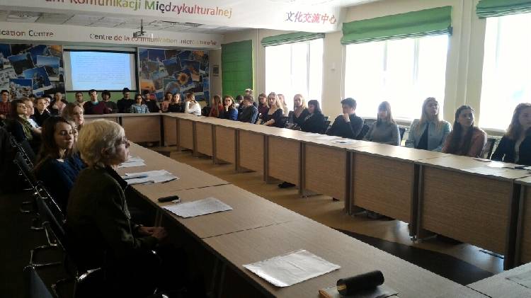 Писатель и переводчик – родители литературы События НИУ «БелГУ» писатель и переводчик – родители литературы