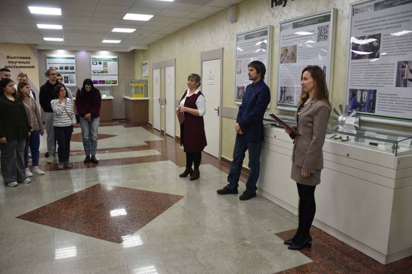 Разработки учёных НИУ «БелГУ» для авиакосмической отрасли представили на выставке достижений вуза События НИУ «БелГУ» разработки учёных ниу «белгу» для авиакосмической отрасли представили на выставке достижений вуза