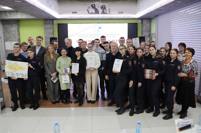 Команда НИУ «БелГУ» победила в брейн-ринге по избирательному праву События НИУ «БелГУ» команда ниу «белгу» победила в брейн-ринге по избирательному праву