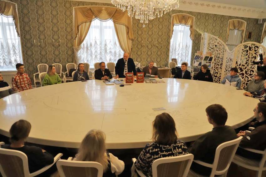 В НИУ «БелГУ» презентовали уникальную энциклопедию о Белгородчине События НИУ «БелГУ» в ниу «белгу» презентовали уникальную энциклопедию о белгородчине