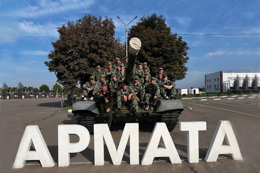 Студенты НИУ «БелГУ» продолжают подготовку на сборах «Армата» События НИУ «БелГУ» студенты ниу «белгу» продолжают подготовку на сборах «армата»