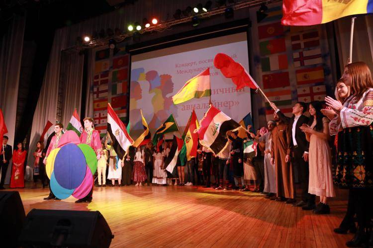 The festive airliner gains height The festive airliner gains height