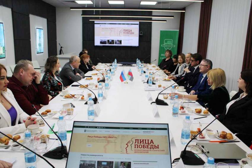 Создание благоприятной среды для иностранных студентов обсудили на заседании межвузовской комиссии в НИУ «БелГУ»  События НИУ «БелГУ» создание благоприятной среды для иностранных студентов обсудили на заседании межвузовской комиссии в ниу «белгу»