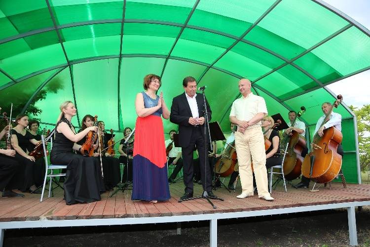 «Экспромт» в ботаническом саду  События НИУ «БелГУ» «экспромт» в ботаническом саду