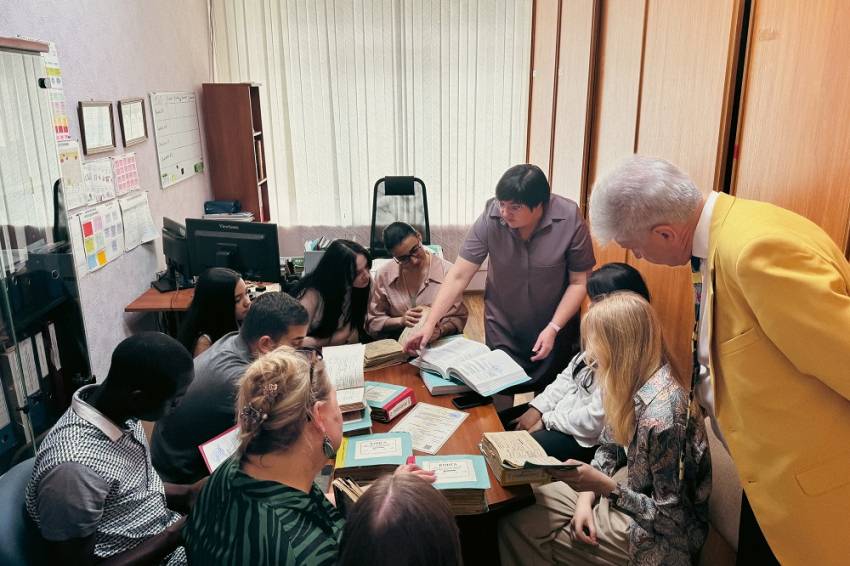 Активисты профкома НИУ «БелГУ» посетили с экскурсией ЗАГС События НИУ «БелГУ» активисты профкома ниу «белгу» посетили с экскурсией загс