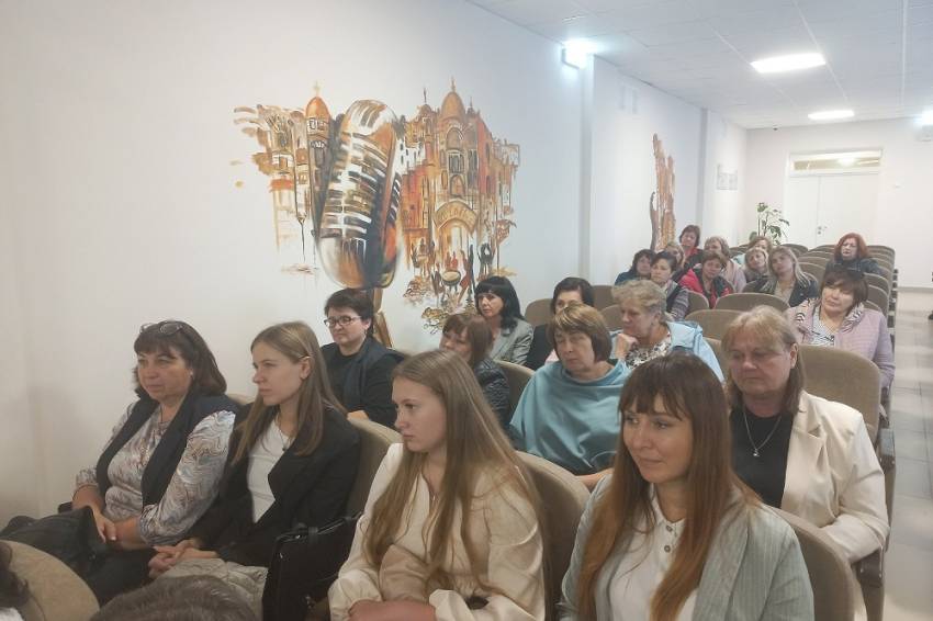 Педагогическая мастерская обучает педагогов-практиков и будущих учителей События НИУ «БелГУ» педагогическая мастерская обучает педагогов-практиков и будущих учителей