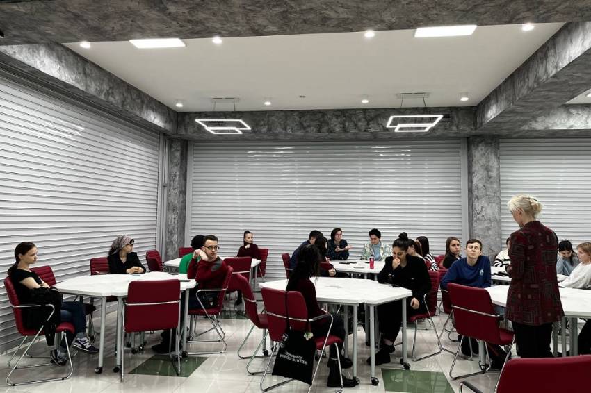 Студенты НИУ «БелГУ» поучаствовали в дискуссии о роли преподавателей в жизни обучающихся События НИУ «БелГУ» студенты ниу «белгу» поучаствовали в дискуссии о роли преподавателей в жизни обучающихся